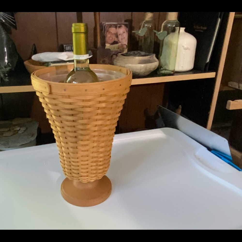 Longaberger 2003 Collector’s Club Floral Vase Basket and Protector Set - Picture 5 of 8